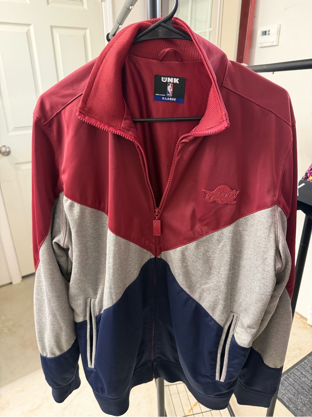 UNK Men's Cleveland Cavaliers Colorblock Jacket.